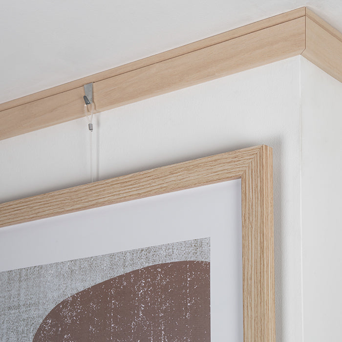STAS riva, een hoogwaardige houten rail van Ayous hout voor uw kunstwerken.