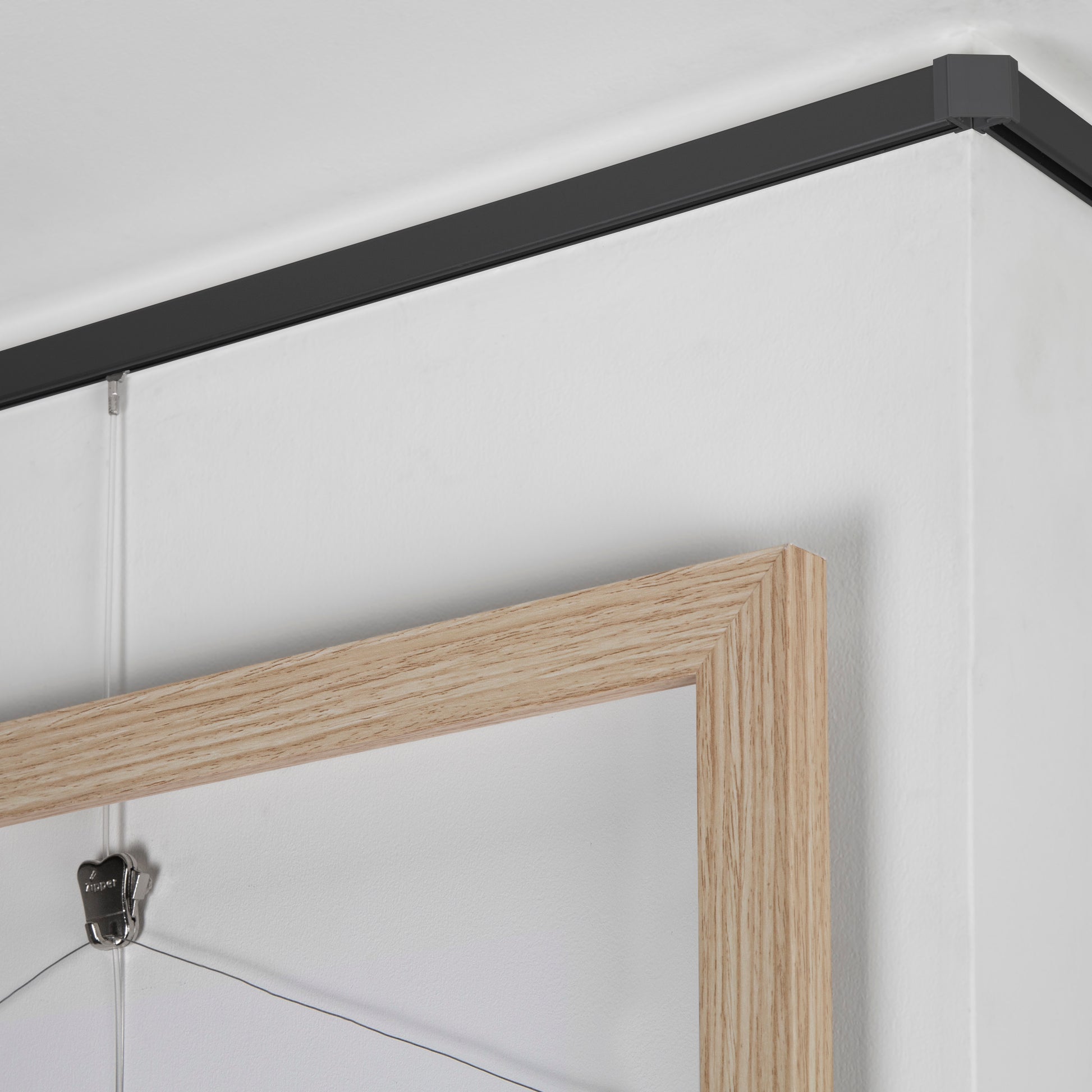 STAS minirail + installatie kit is een onopvallend design van slechts 16mm hoog.