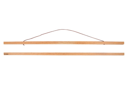 STAS posterhanger teak: duurzame posteroplossing met een tijdloos design.