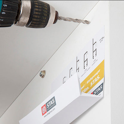 STAS multirail max + installatiekit laat u eenvoudig uw favoriete kunst schitteren aan de muur.