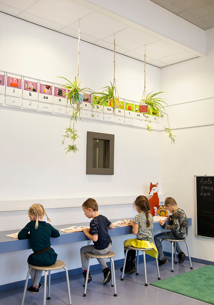STAS systeemplafondhaak wit schuift eenvoudig over het tussenprofiel van uw systeemplafond.