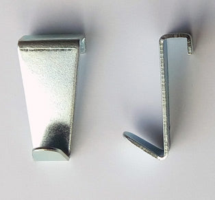 Scheidingswandhaak askon chrome, ideaal voor het ophangen van schilderijen en decoraties.