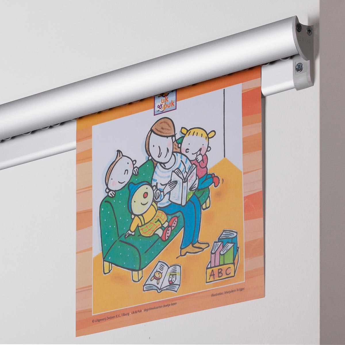 STAS paperrail: gebruiksvriendelijk ophangsysteem voor het ophangen van papier.