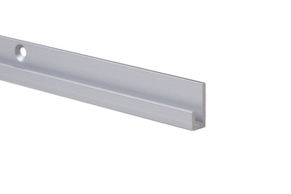 STAS j-rail max 200 cm, eenvoudig te installeren met speciaal schroefmateriaal.