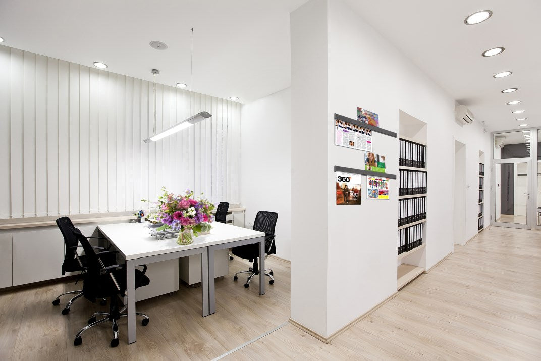 STAS papergrip: hang gemakkelijk foto's, affiches en andere materialen.