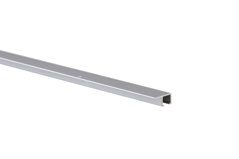 STAS u-rail 300 cm, ideaal voor gebruik met haken en koorden.