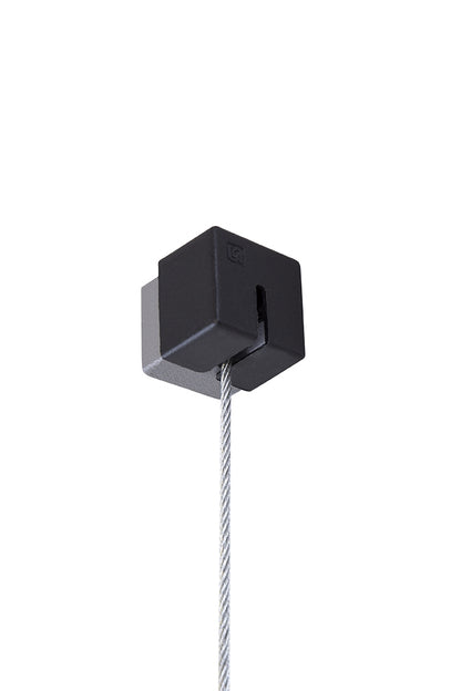 STAS qubic met perlon koord glijder + zipper voor een strak en modern ophangsysteem in elke ruimte.